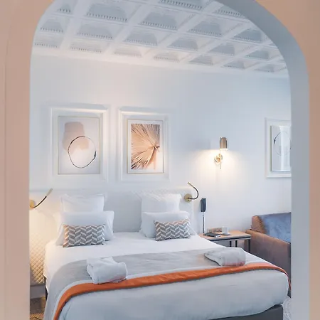 Hotel Oceania D'anjou 4*