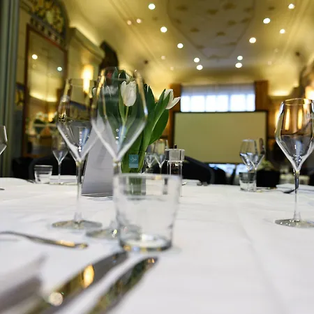 Hotell Oceania D'anjou