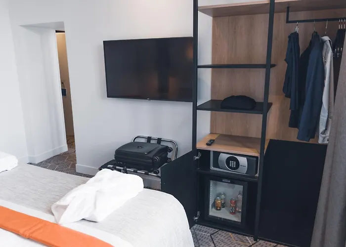 Hotel Oceania D'anjou 4*